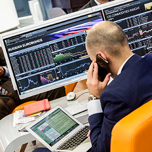 Experts' Opinions on Binary Options